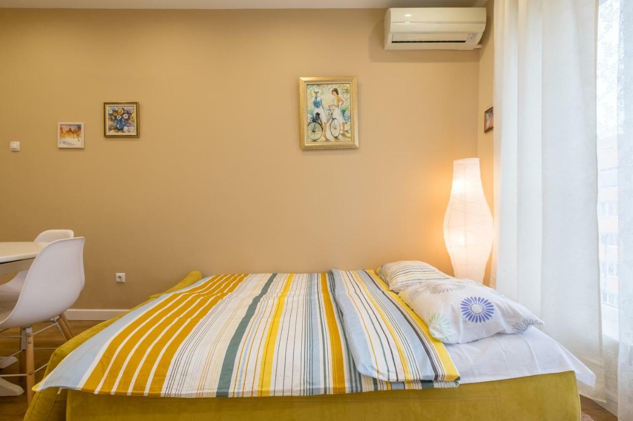 Modern 2 Bedroom Apartment Next To Vitosha Str. Sofia Zewnętrze zdjęcie