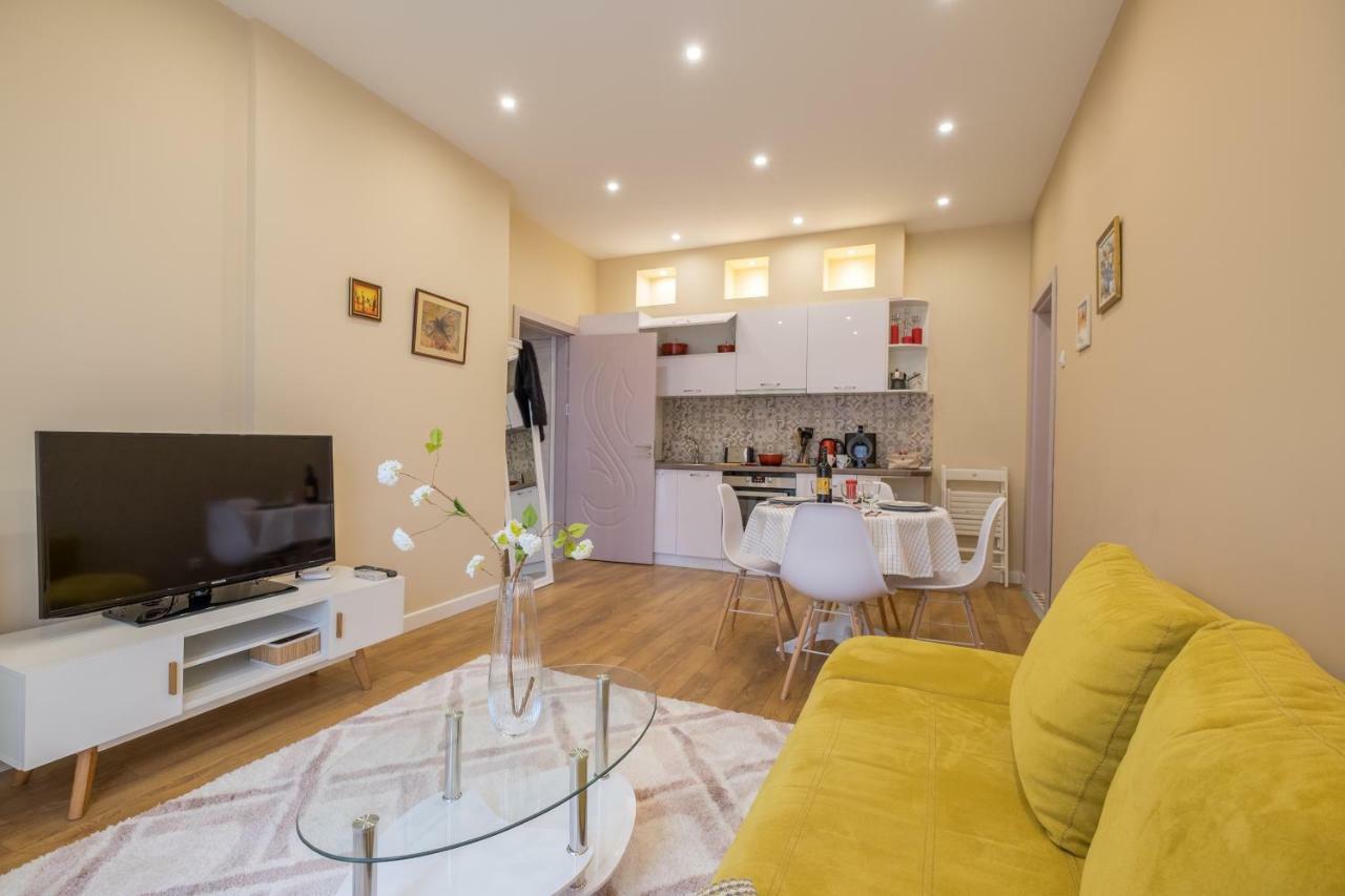 Modern 2 Bedroom Apartment Next To Vitosha Str. Sofia Zewnętrze zdjęcie