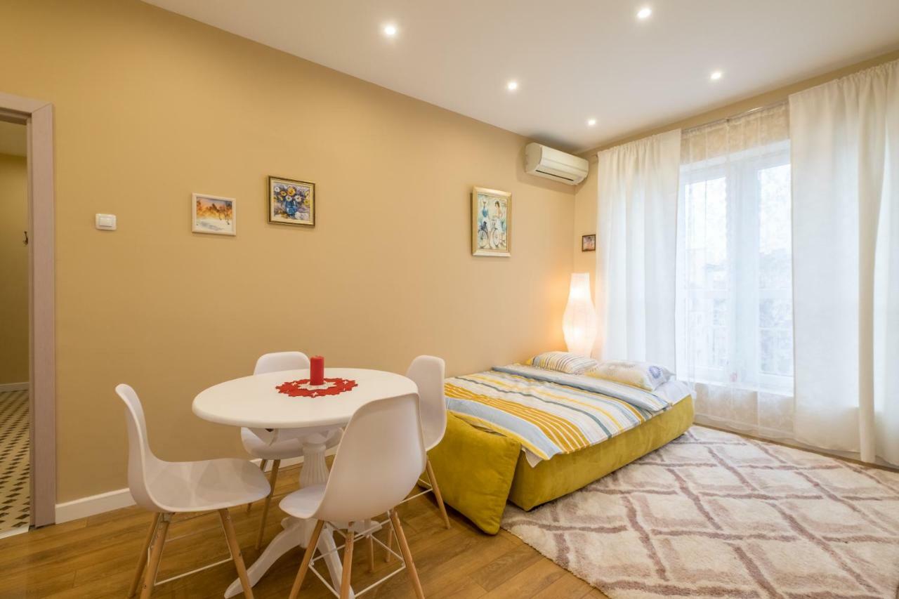 Modern 2 Bedroom Apartment Next To Vitosha Str. Sofia Zewnętrze zdjęcie