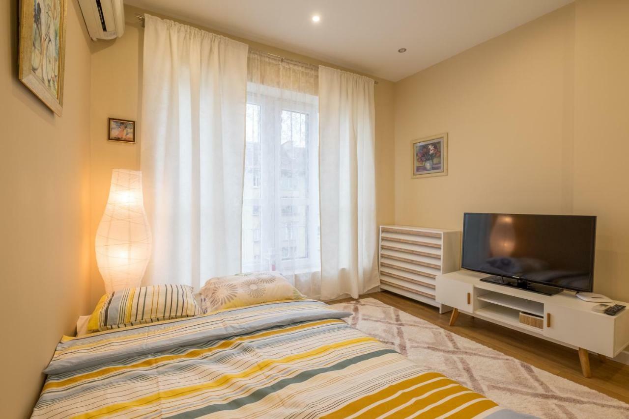 Modern 2 Bedroom Apartment Next To Vitosha Str. Sofia Zewnętrze zdjęcie