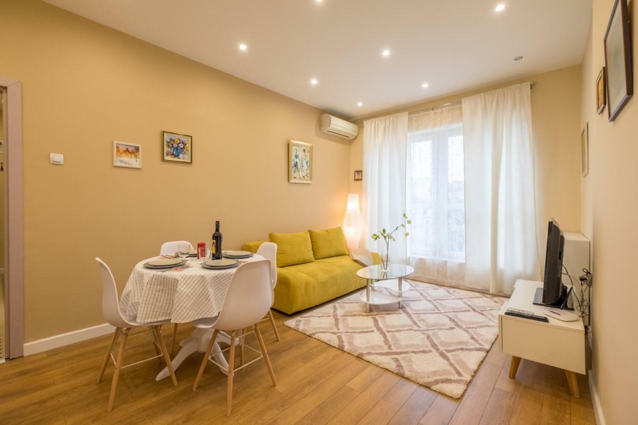 Modern 2 Bedroom Apartment Next To Vitosha Str. Sofia Zewnętrze zdjęcie