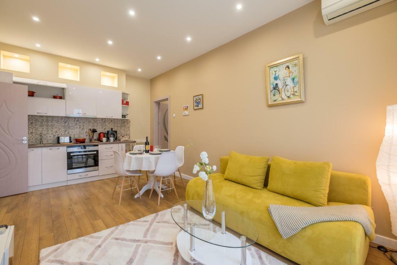 Modern 2 Bedroom Apartment Next To Vitosha Str. Sofia Zewnętrze zdjęcie